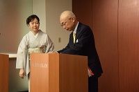 ����������A-�@