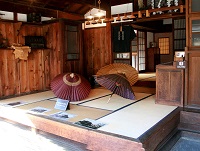 ������13